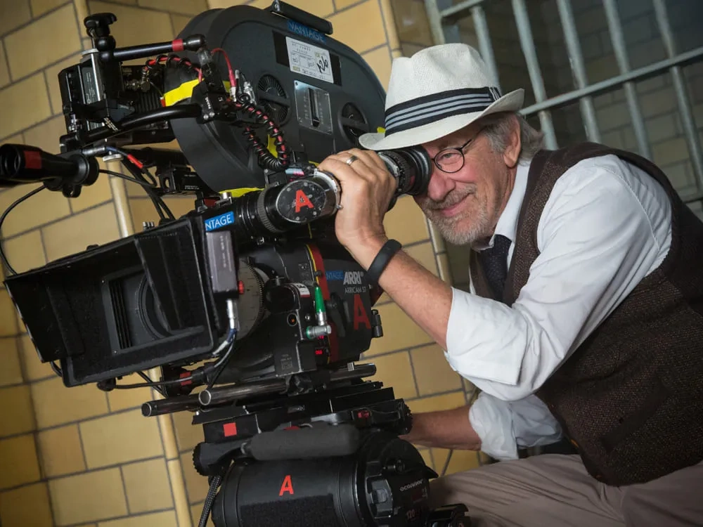 Спилберг тизерит свой секретный фильм