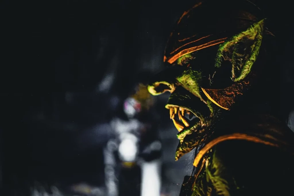 Выставка Мир Героев