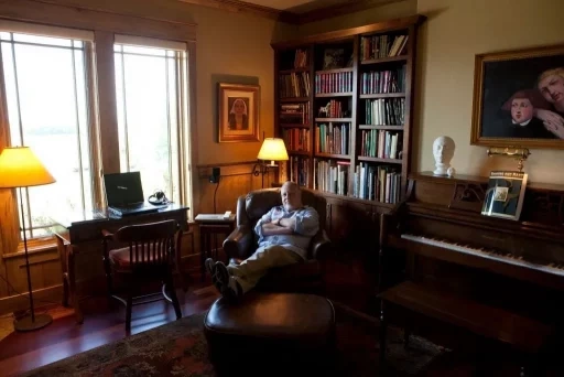 Дэн Симмонс 