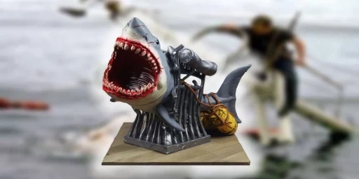 К 50-летию фильма «Челюсти» выпустили виниловую акулу