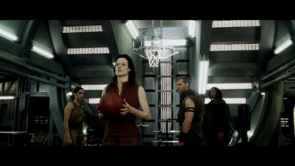 Сигурни Уивер