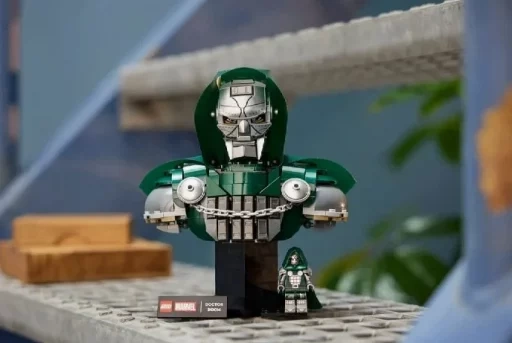 LEGO Доктор Дум
